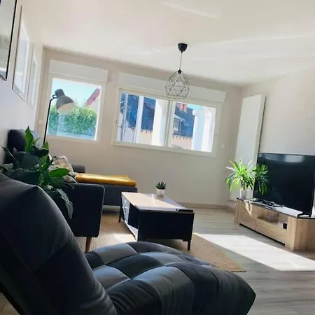 Grand T3 Centre - 90m2 *